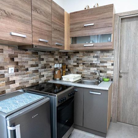 Golden Dolphin Studios & Apartments Аликес Номер фото