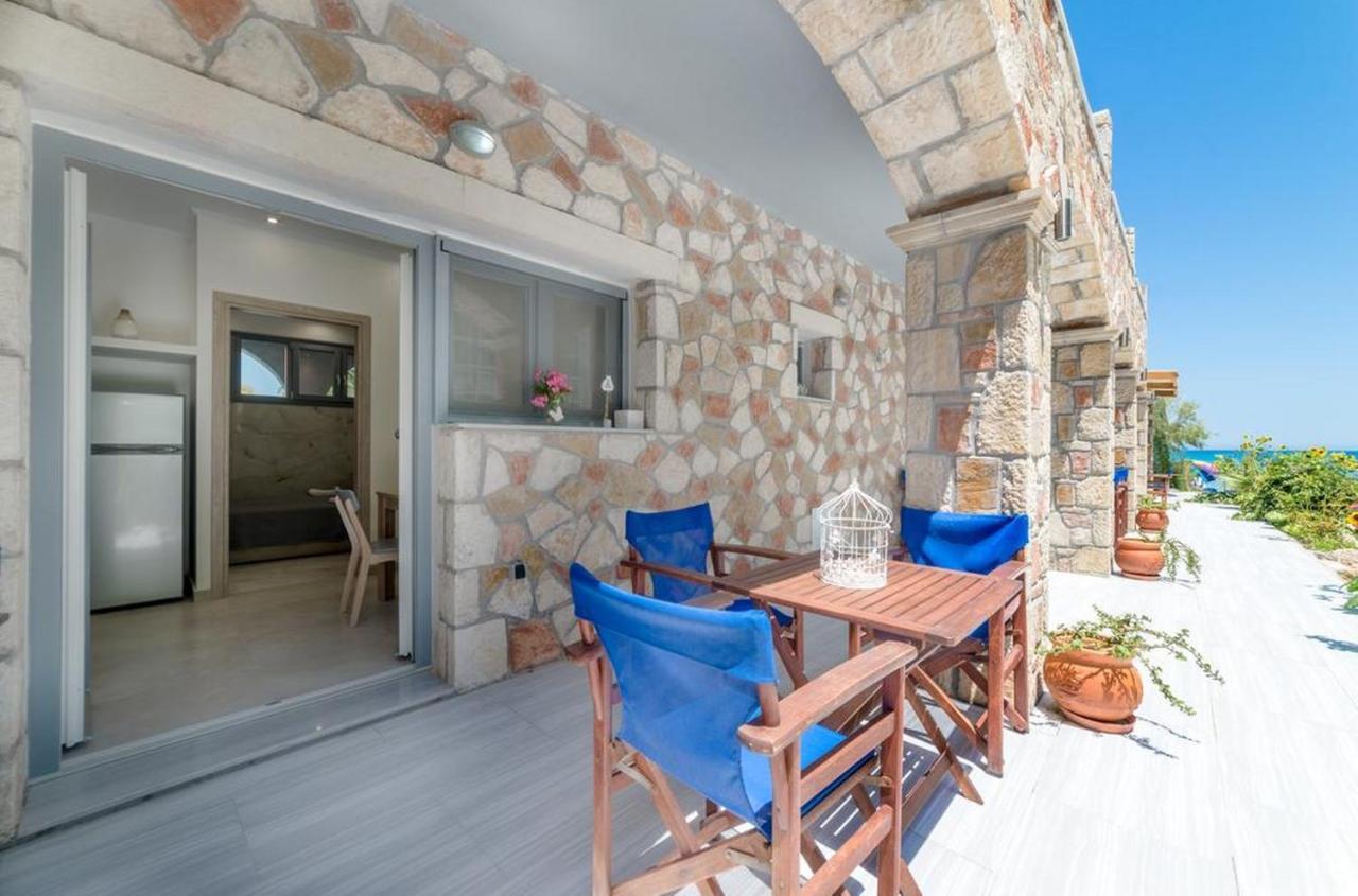 Golden Dolphin Studios & Apartments Аликес Экстерьер фото