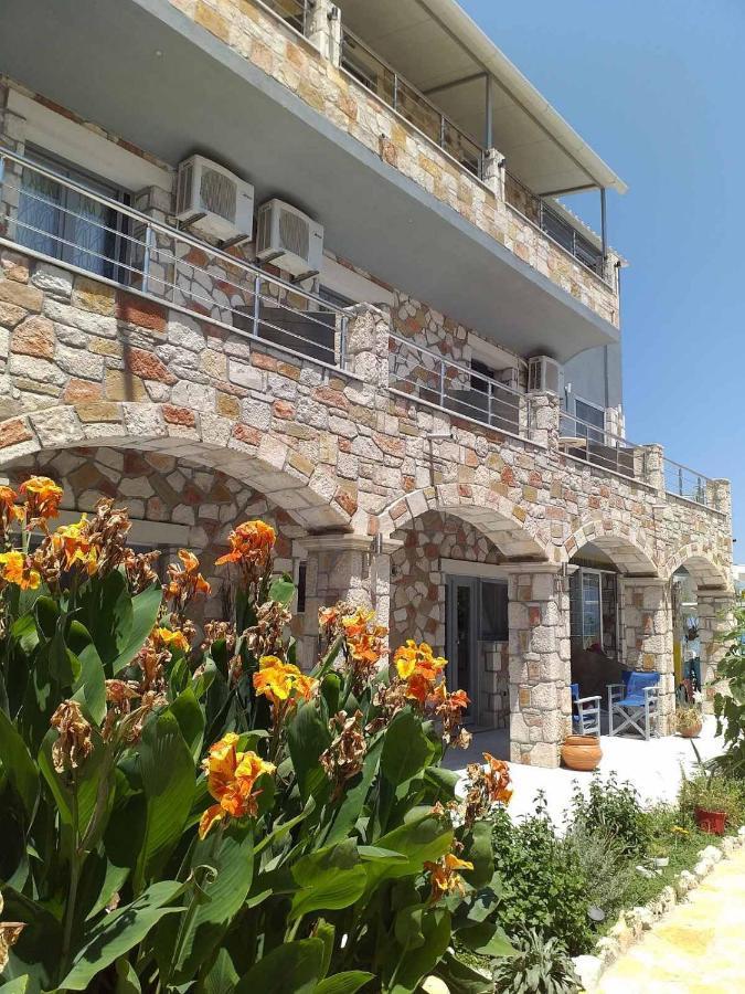 Golden Dolphin Studios & Apartments Аликес Экстерьер фото