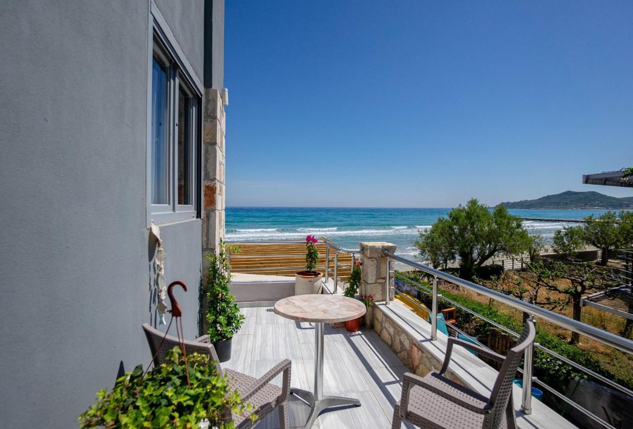 Golden Dolphin Studios & Apartments Аликес Экстерьер фото