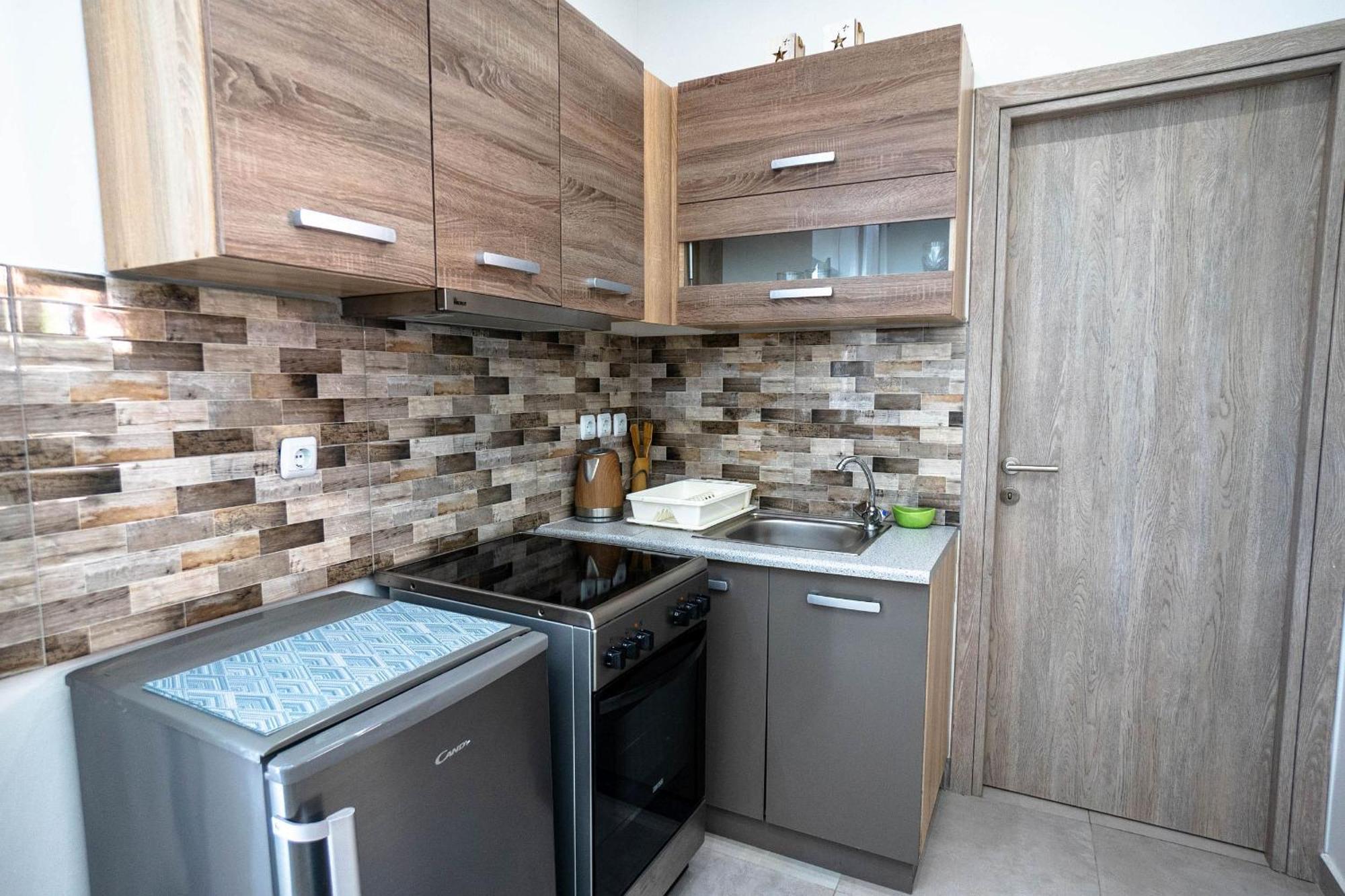 Golden Dolphin Studios & Apartments Аликес Номер фото